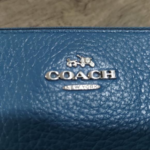 Coach Peacock Double Zip Corner wristlet - Picture 8 of 12
